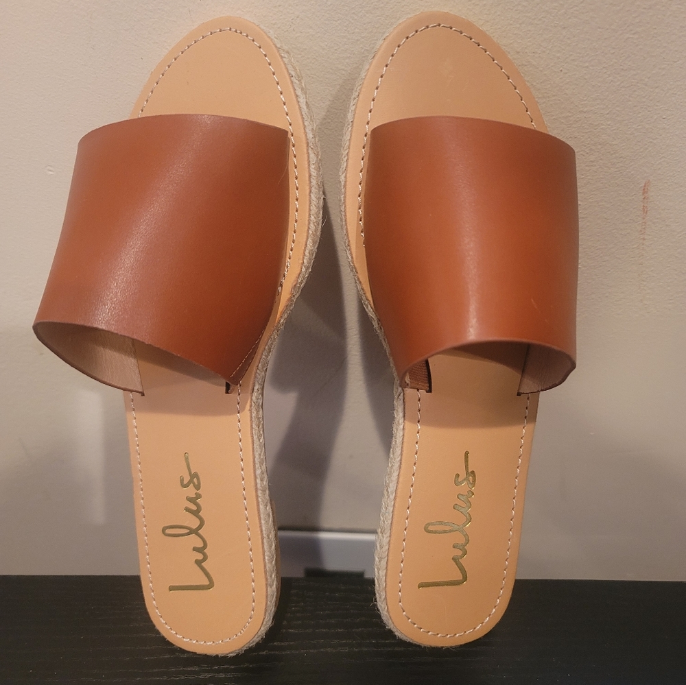 Ladies sandals